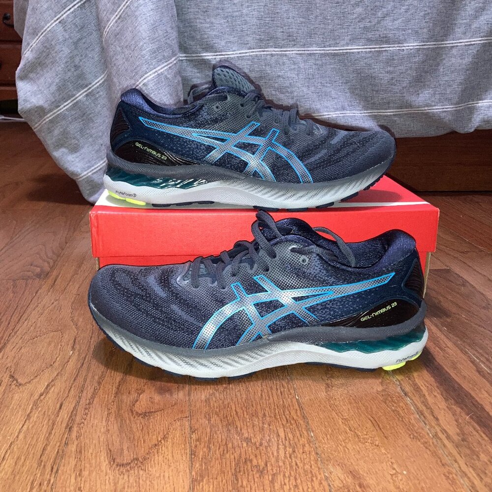 ASICS Gel Nimbus 23 'Digital Aqua Grey Size 9 Mens(using different box)